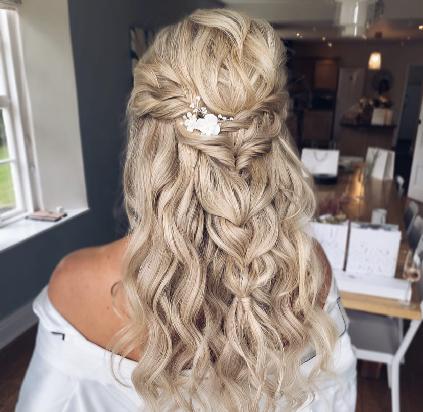 blonde doll hairstyle